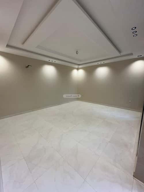 فيلا 286 متر مربع شرقية على شارع 15م الصواري، شمال جدة، جدة