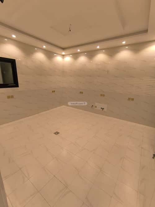 فيلا 312 متر مربع شمالية على شارع 15م الزمرد، شمال جدة، جدة