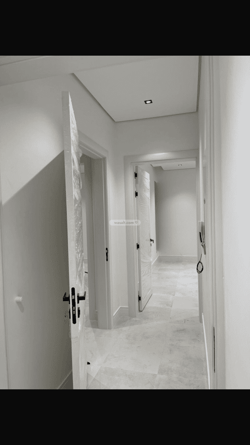 Apartment with 4 Bedrooms Al-Mahdiyah, West Riyadh, Riyadh