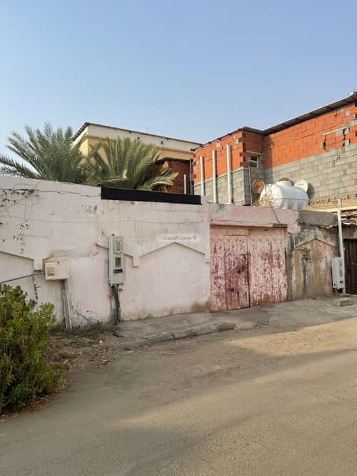 Building 400 SQM Facing South Ar Rawdah, Jazan