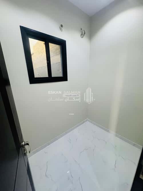 فيلا 301 متر مربع غربية على شارع 12م السليمانية، الطائف