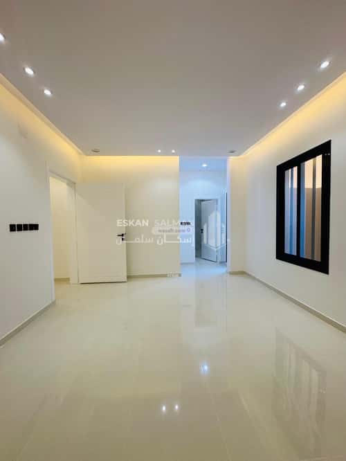 فيلا 397.28 متر مربع شرقية على شارع 12م ريحه، الطائف