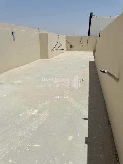 شقة ب 7 غرف المعلاة، أحد رفيدة