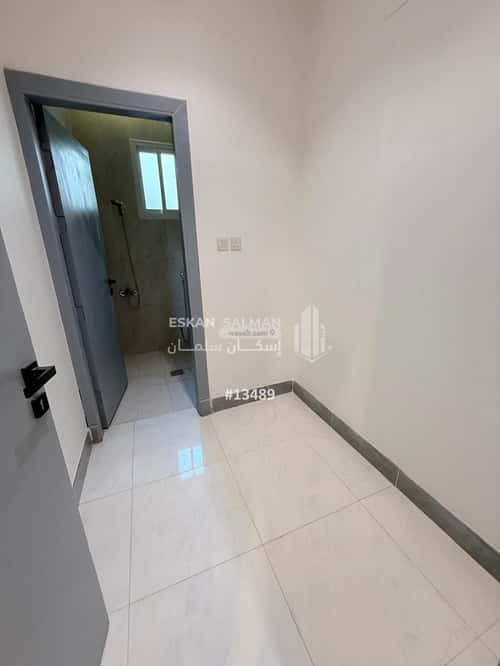 فيلا 375 متر مربع شمالية على شارع 15م الظرفة، خميس مشيط