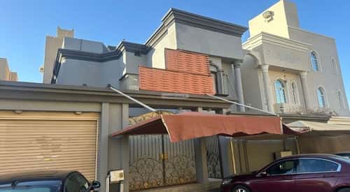 فيلا 345 متر مربع جنوبية على شارع 16م المنار، شرق جدة، جدة