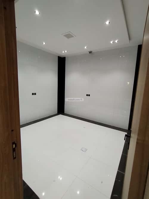 Floor 139.35 SQM with 5 Bedrooms Al- Nadwah, East Riyadh, Riyadh