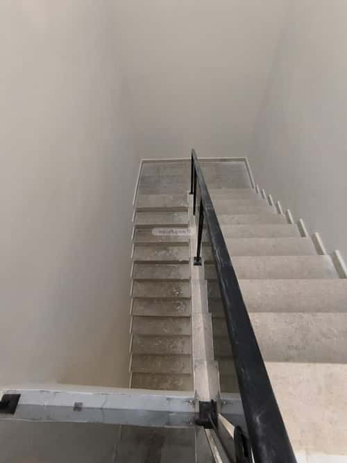 شقة 5 غرف في الجنادرية