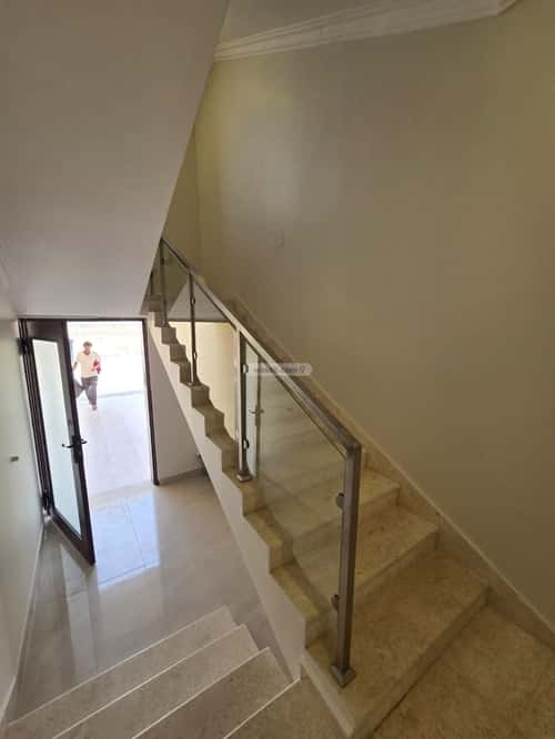 Floor with 6 Bedrooms Okaz, South Riyadh, Riyadh