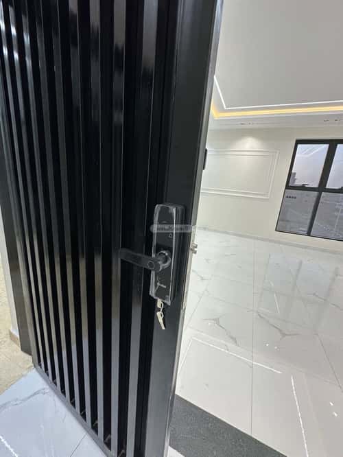 شقة 226 متر مربع ب 6 غرف الظرفة، خميس مشيط