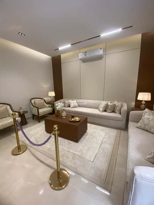 Floor with 5 Bedrooms Okaz, South Riyadh, Riyadh