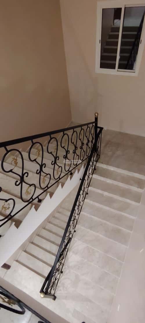 Villa 738 SQM with 3 Apartments Facing West Obhur Al Shamalyyah, North Jeddah, Jeddah