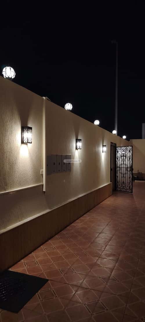 Villa 738 SQM with 3 Apartments Facing West Obhur Al Shamalyyah, North Jeddah, Jeddah