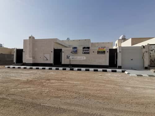 Floor 600 SQM with 4 Bedrooms The Districts, Hayil