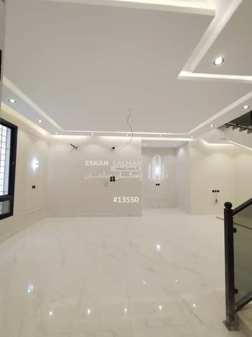 فيلا 499.09 متر مربع شمالية على شارع 24م الدفاع، المدينة المنورة