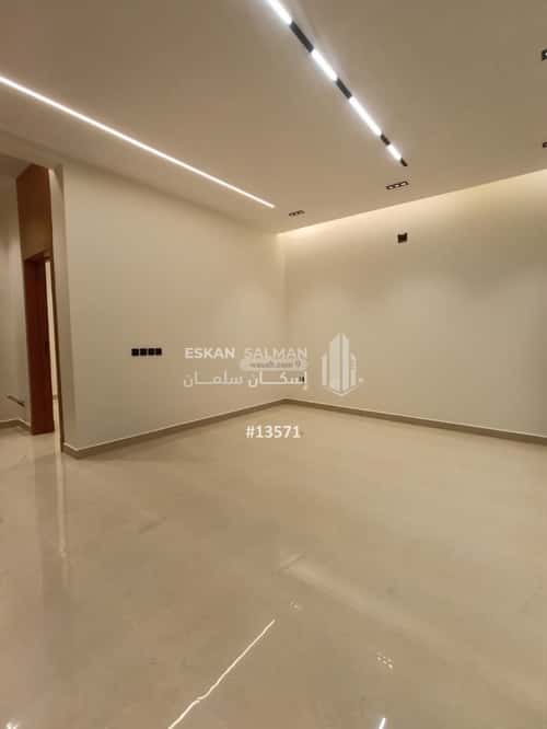 فيلا 8 غرف في العريجاء الغربي