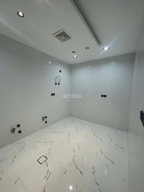 Apartment with 5 Bedrooms Al-Mohammadiyah 2, Jazan