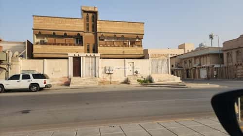 فيلا 357 متر مربع واجهة شرقية،جنوبية ب 10 غرف النهضة، الخرج
