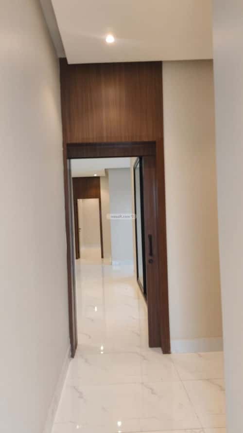 فيلا 200 متر مربع شمالية على شارع 25م الرحاب، القطيف