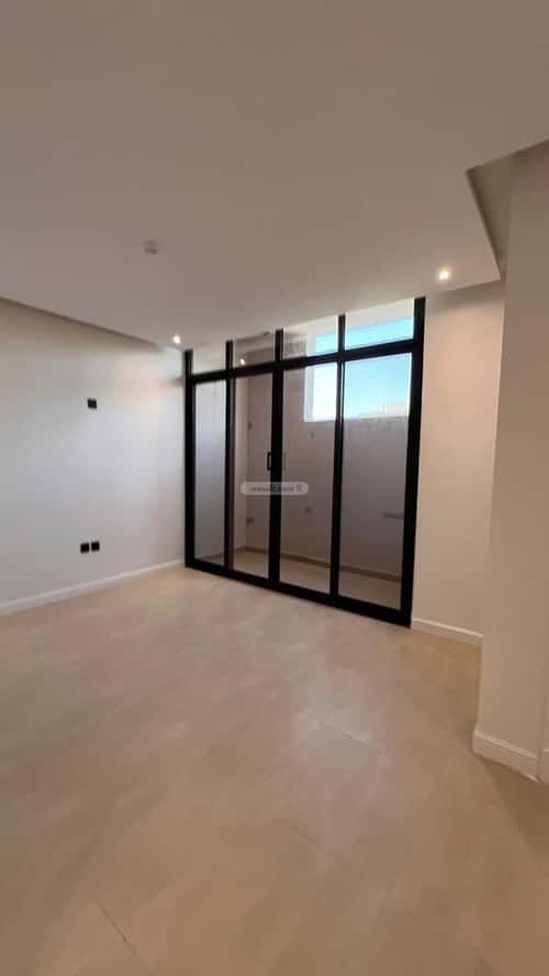 فيلا 197 متر مربع شمالية على شارع 30م الملقا، شمال الرياض، الرياض