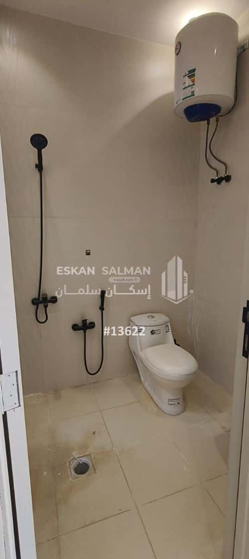 Apartment with 5 Bedrooms Al-Janadriyah, East Riyadh, Riyadh
