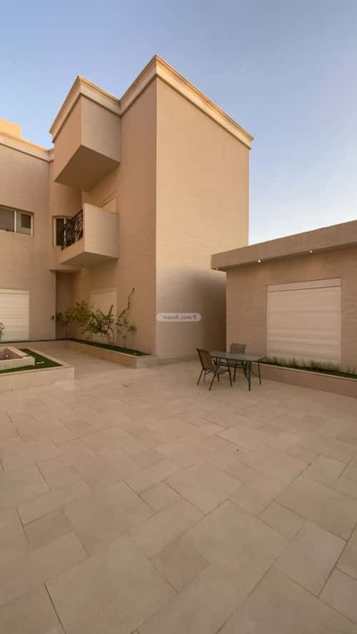 Villa 883.24 SQM Facing East on 15m Width Street Al-Malqa, North Riyadh, Riyadh