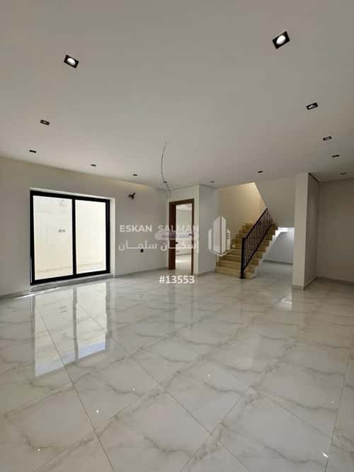 فيلا 230 متر مربع شمالية على شارع 16م السكب، المدينة المنورة