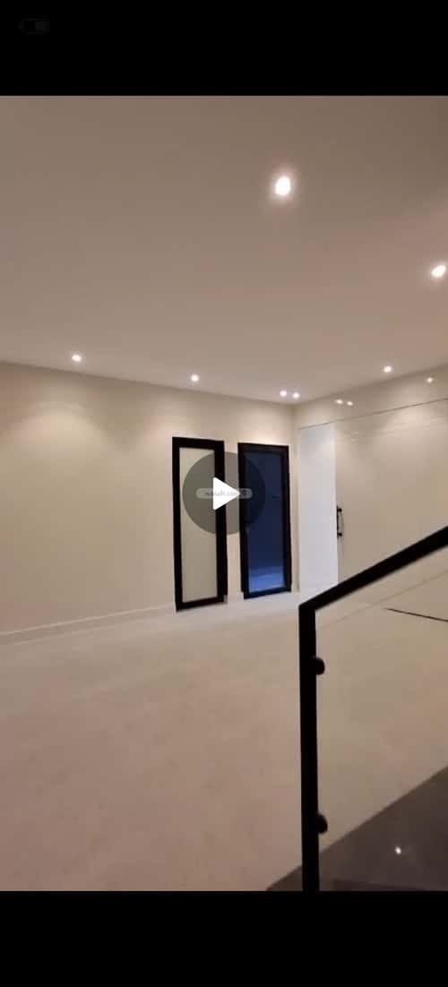 4 bedroom floor in Al Rimal