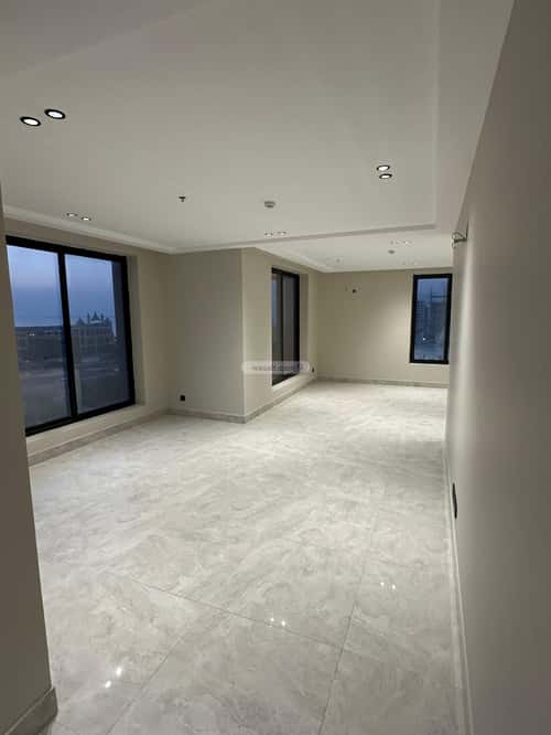 Apartment with 5 Bedrooms Al Shateea Al Sharky, Aldammam