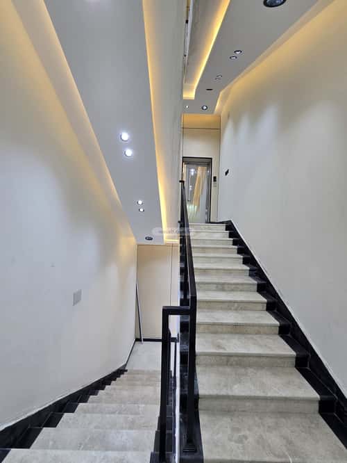 Apartment with 6 Bedrooms Al-Yarmouk, Khamis Mushait