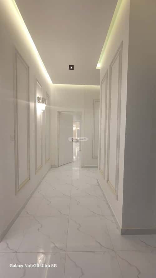 Apartment with 3 Bedrooms Al-Janadriyah, East Riyadh, Riyadh