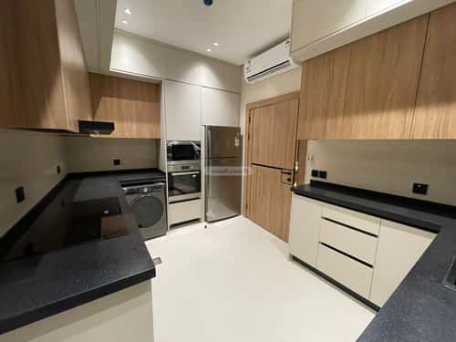 شقة 181 متر مربع ب 4 غرف البندرية، الخبر