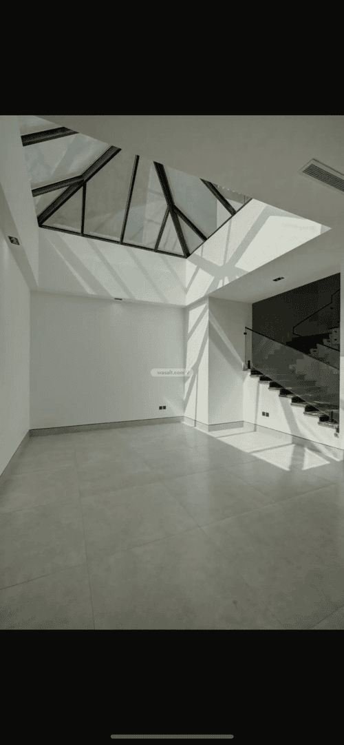 فيلا 750 متر مربع شمالية على شارع 30م الزمرد، شمال جدة، جدة