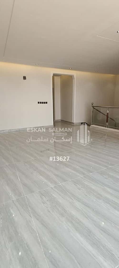 Apartment with 5 Bedrooms Al-Janadriyah, East Riyadh, Riyadh