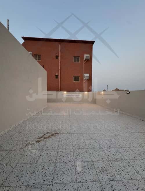 فيلا 400 متر مربع شرقية على شارع 15م السويس 1، جازان