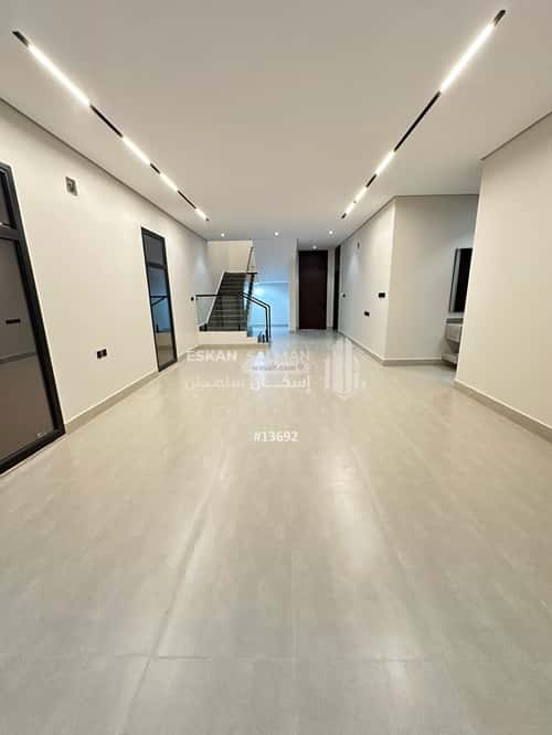 شقة 6 غرف في الرمال