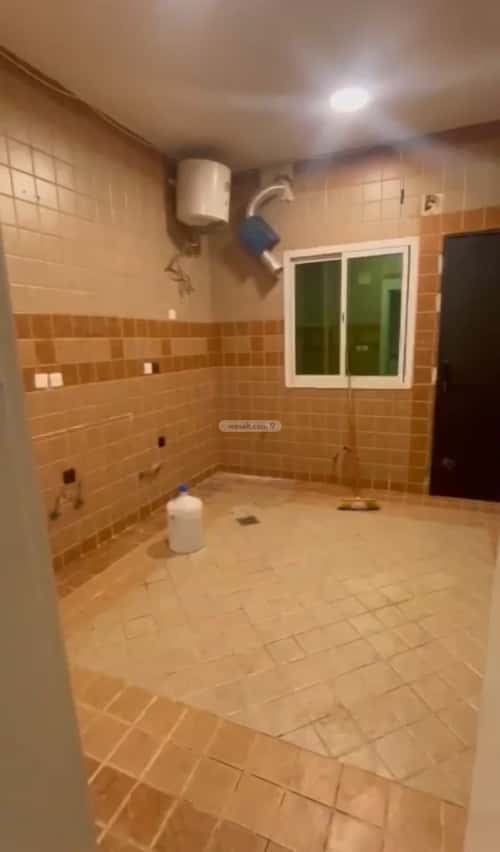 Floor 728.48 SQM with 9 Bedrooms Twaeeq, West Riyadh, Riyadh