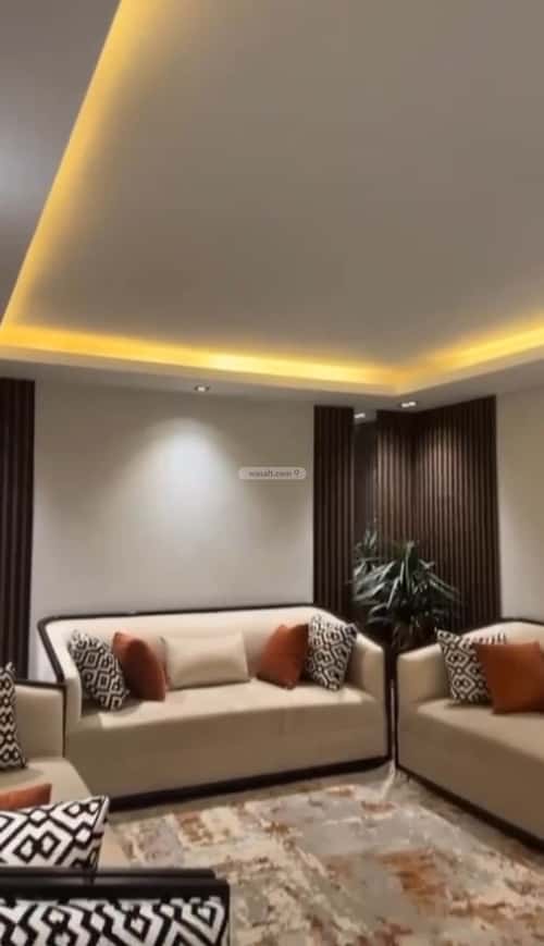 Floor 728.48 SQM with 9 Bedrooms Twaeeq, West Riyadh, Riyadh