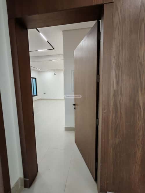 Floor 219.33 SQM with 5 Bedrooms Al-Yarmuk, East Riyadh, Riyadh