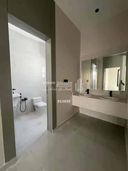 Apartment with 5 Bedrooms Al Bayan, East Riyadh, Riyadh