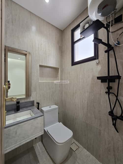 شقة 180 متر مربع ب 5 غرف الشرقية، أبها