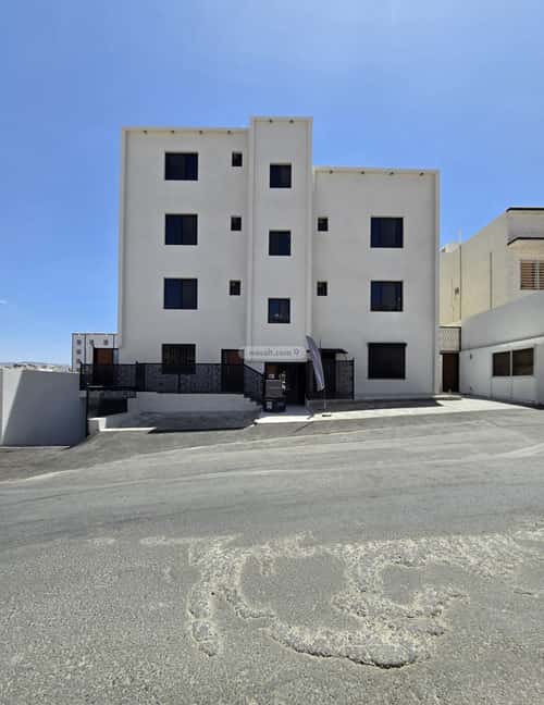 شقة 180 متر مربع ب 5 غرف الشرقية، أبها