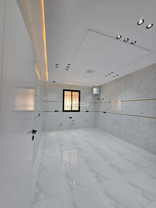 Apartment 219 SQM with 6 Bedrooms Al-Yarmouk, Khamis Mushait