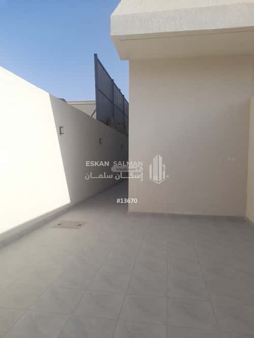 Villa 283.87 SQM Facing South East on 20m Width Street Al-Awaly, West Riyadh, Riyadh