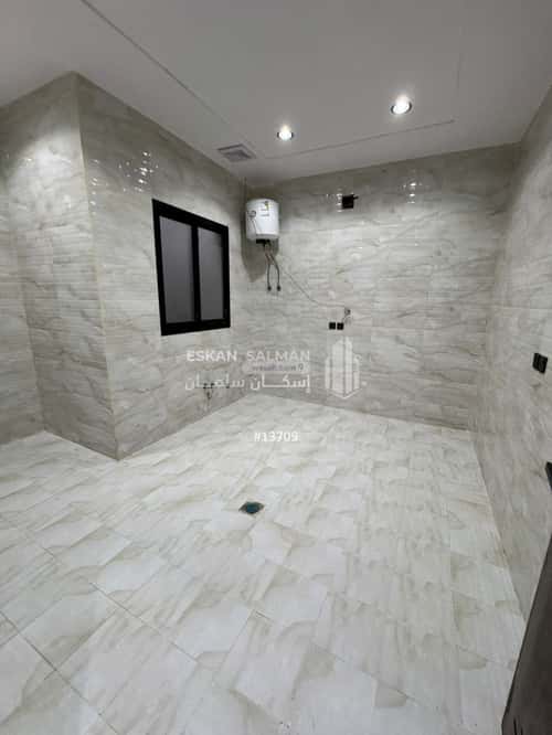 فيلا 225 متر مربع شمالية على شارع 15م الندوة، شرق الرياض، الرياض