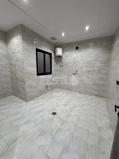 فيلا 225 متر مربع شمالية على شارع 15م الندوة، شرق الرياض، الرياض