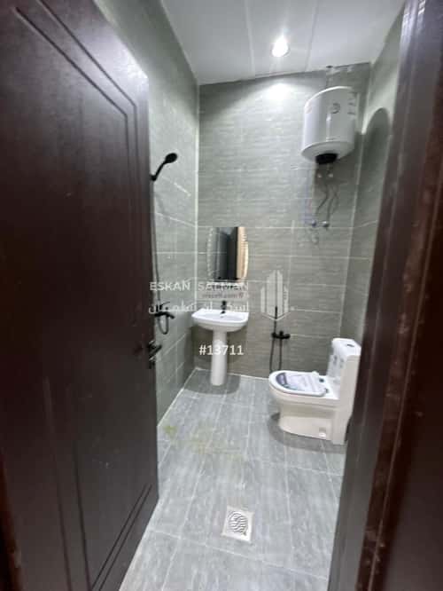 فيلا 225 متر مربع شمالية على شارع 15م الندوة، شرق الرياض، الرياض