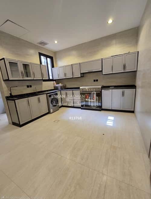 Floor 178.18 SQM with 5 Bedrooms Al Bayan, East Riyadh, Riyadh