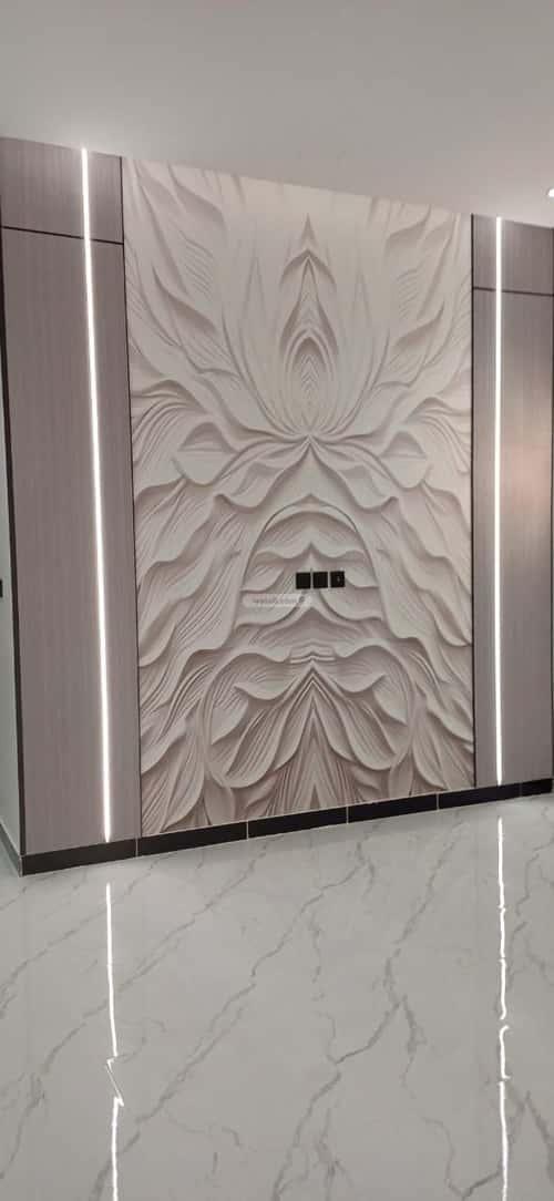 فيلا 1102.6 متر مربع شمالية شرقية على شارع 12م ريحه، الطائف