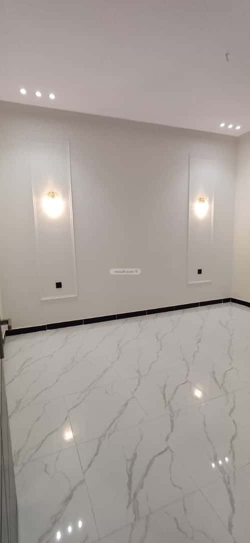 Villa 1102.6 SQM Facing North East on 12m Width Street Rayyadh, Alttayif