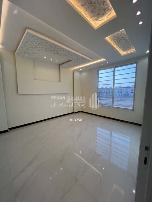 Villa 240 SQM Facing South on 15m Width Street Ar-Rimal, East Riyadh, Riyadh